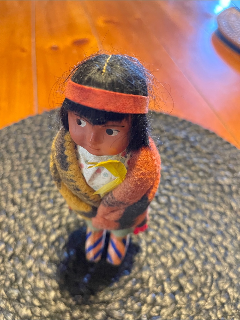 SKOOKUM Native American Indian doll Suede leather short Vintage 1940s